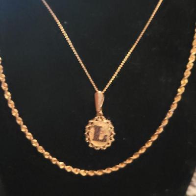 Both chains and "L"
are 14kt gold