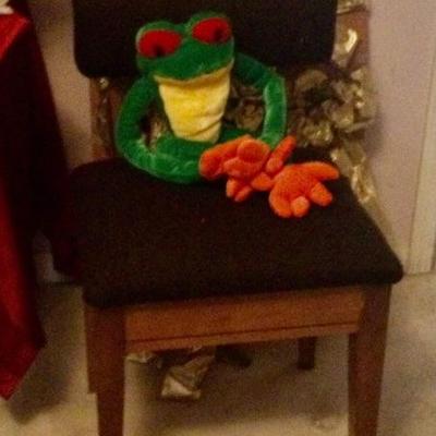 Sewing chair, frog stuffed toy