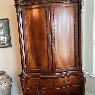Storage/ entertainment center