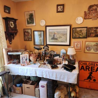 Estate sale photo