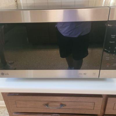 Fairly new microwave