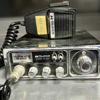 Midland model 13-857 CB radio