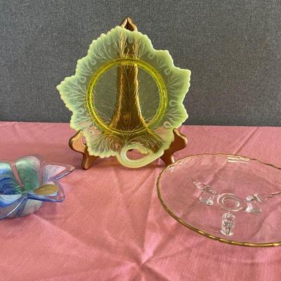 footed gold rimmed dish, leaf shaped yellow/green dish, Murano glass piece