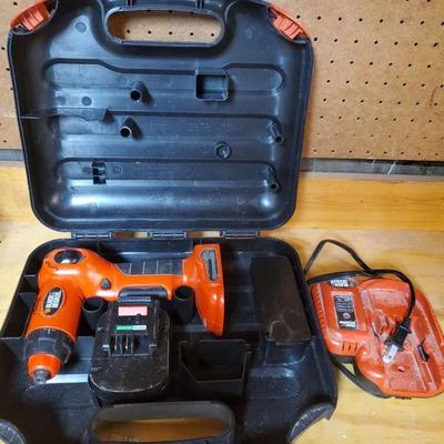 Black and Decker Swivel Drill/Driver (Battery and Charger Included)