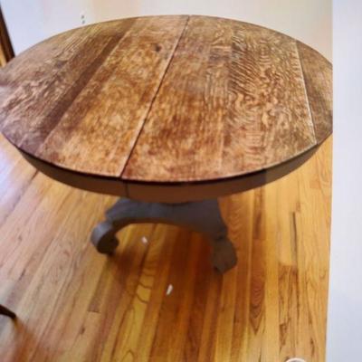 Pedestal Table (46Ã—31"