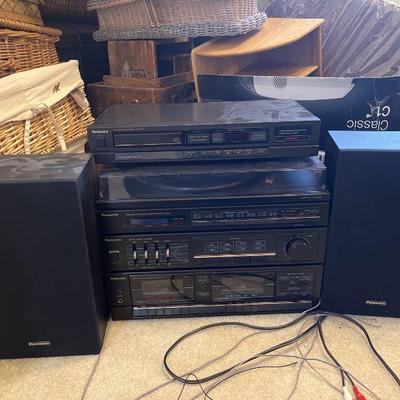 Panasonic Quartz synthesizer AM/FM stereo tuner, turntable, cassette deck