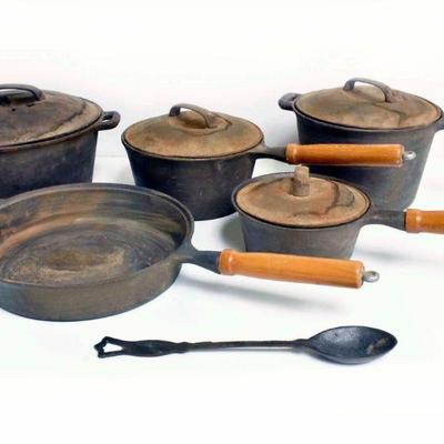 Vintage Cast Iron Cookware Set