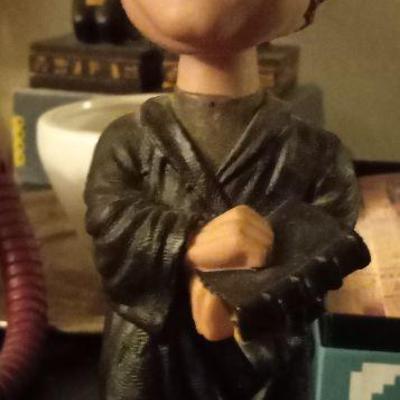 Bobble head if Martin Luther