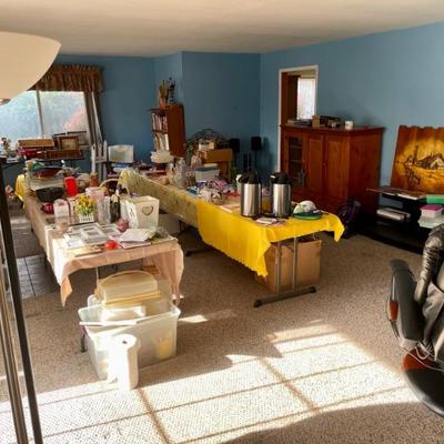 Estate sale photo