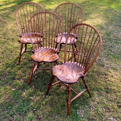 D.R.Dimes set of 4 bow back Windsor chairs, built 1977-1978.