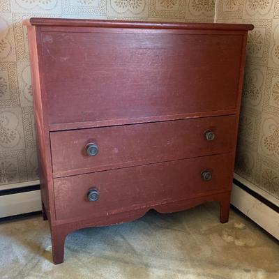  Antique 2 dr. blanket chest in red stain, all original. 1820-1830