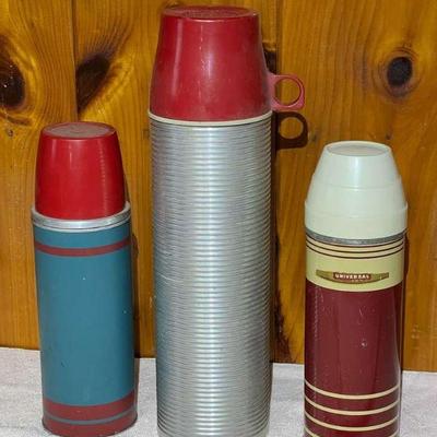 (3) Retro Insulated Bottles
Includes Thermos & JC Higgins
