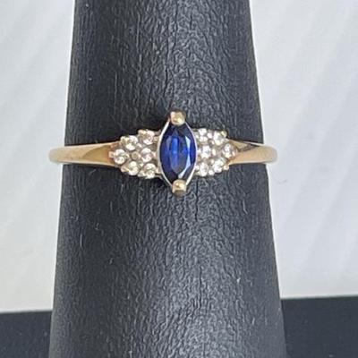 Beautiful Sapphire (gem tested ) Ring set in Gold