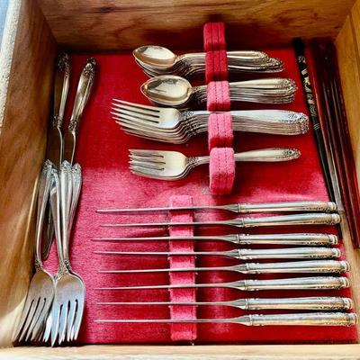 Sterling flatware set "Prelude" from Int'l Silver