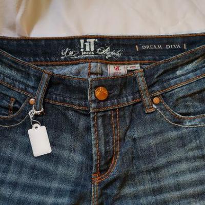 ! IT DESIGNER JEANS