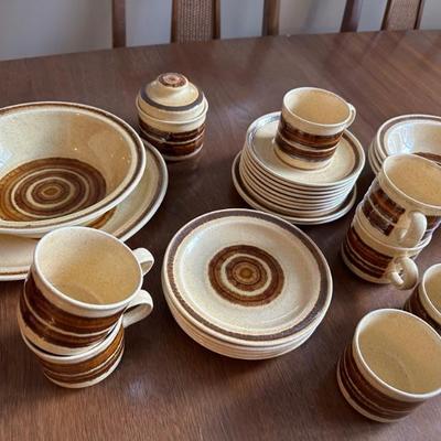 Dinnerware Royal Worcester 