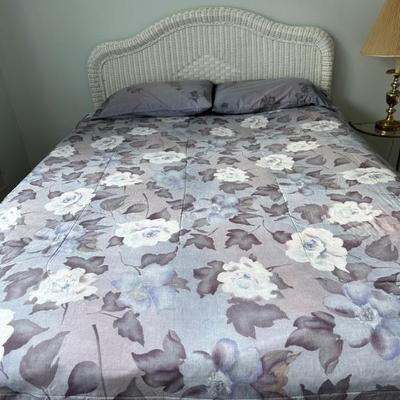 Wicker headboard