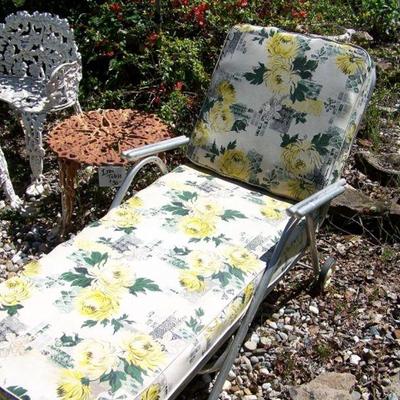 Mid Century Garden Lounge