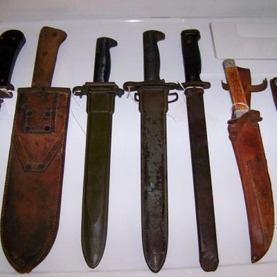 Antique Knives and Bayonets 