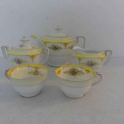 Vintage Noritake (N4332) Tea Set - Teapot, Sugar Bowl, Creamer and 2 Footed Cups