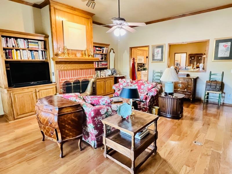 Perfectly Posh Patio Home in Edmond Estate Sale