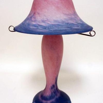 1231	ART GLASS MUSHROOM SHAPED LAMP, APPROXIMATELY 18 IN H
