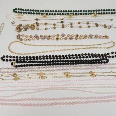 1279	LOT OF 14 COSTUME JEWELRY NECKLACES
