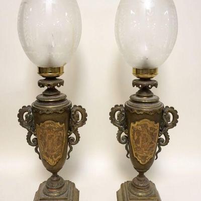 1206	PAIR OF ORNATE ANTIQUE BRASS LAMPS W/ETCHED FROSTED GLASS SHADES
