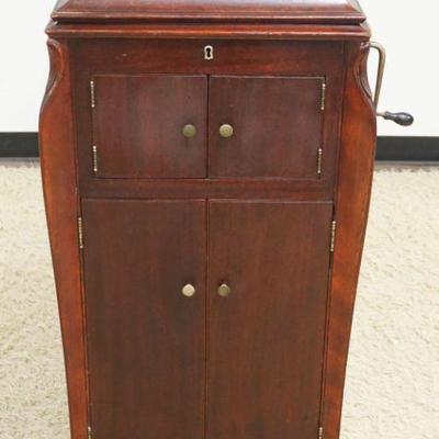 1119	VICTORIAN VICTROLA IN MAHOGANY CASE, APPROXIMATELY 20 IN X 23 IN X 43 IN HIGH
