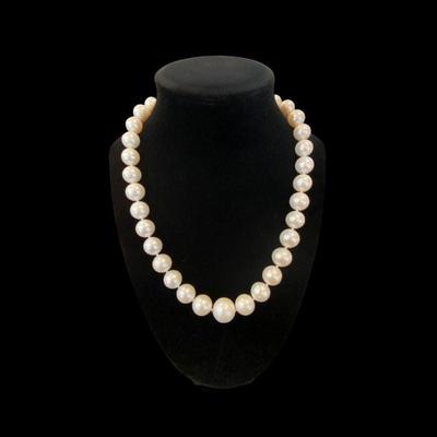 Vintage Pearl Necklace with 14k Gold Clasp