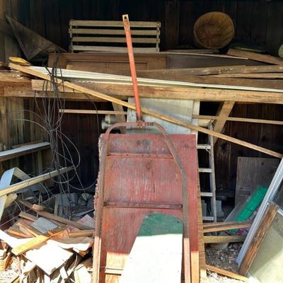 Estate sale photo