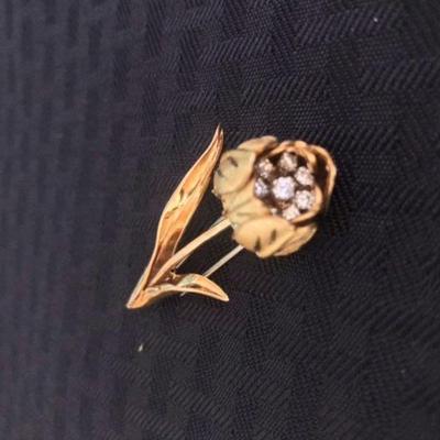 18K Gold Diamond Brooch