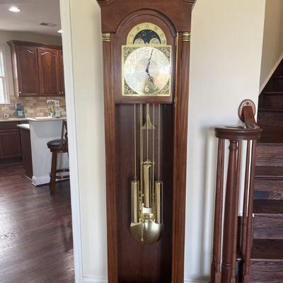 Ridgeway Grandfather Clock (83x18.5x10â€) 
