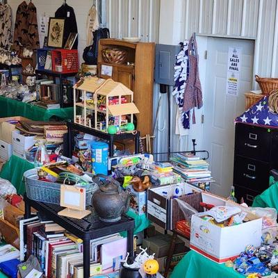Estate sale photo