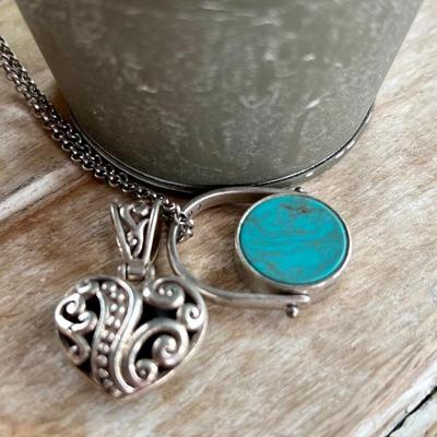 Pendants 