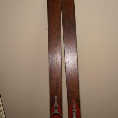 Vintage skiis 