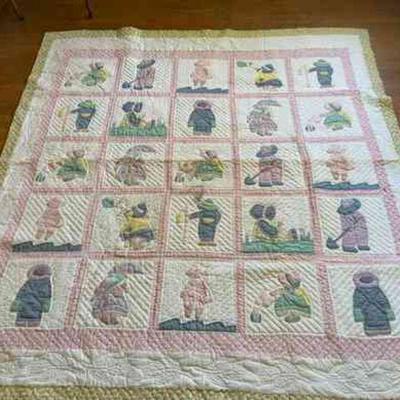 Lot 087-BR1: Quilt #4

Features: 
â€¢	Colors: pastels with cream background and cream backing
â€¢	Pattern: â€œSunbonnet Sue and Overall...