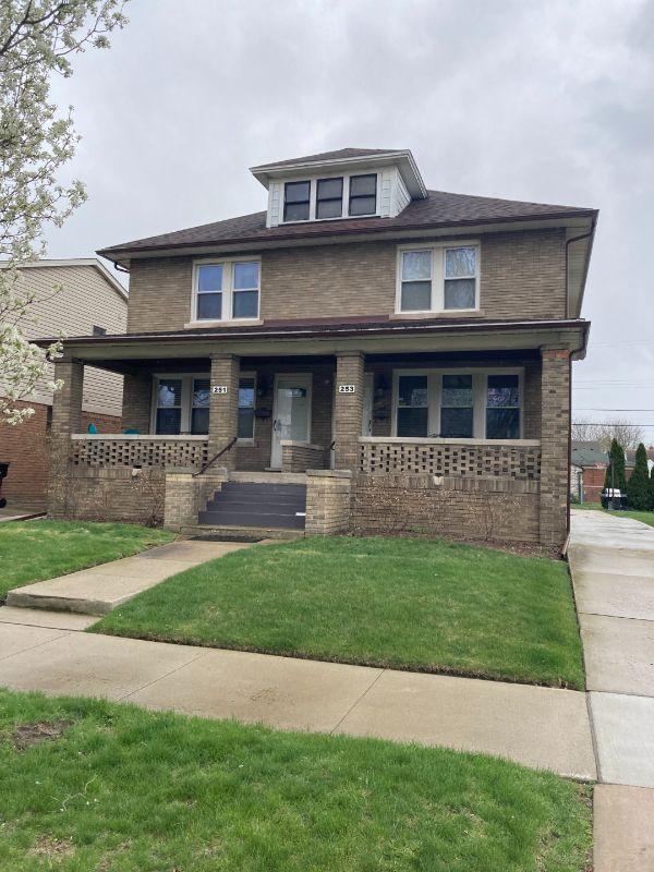 Wyandotte Estate Sale