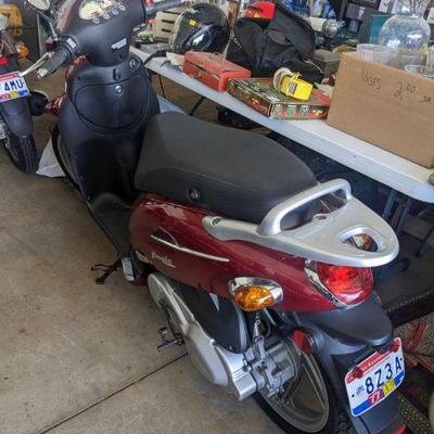 50cc kymco scooter