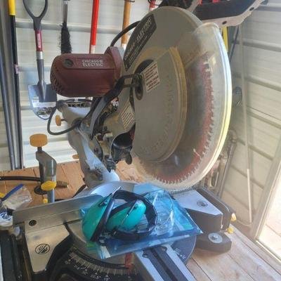 Excellent working chop saw