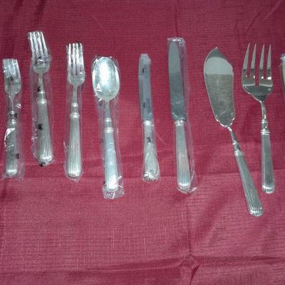 Cesa 1882 Acropole service for 12 and two serving pieces
