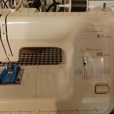 Kenmore portable free arm sewing machine