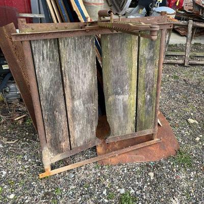Estate sale photo