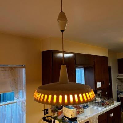 Vintage retractable ceiling lamp