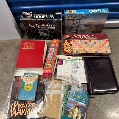 LKF048- Vintage Board Games & Assorted Books