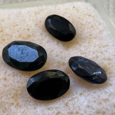 LKF732- Deep Blue Sapphire Gemstones