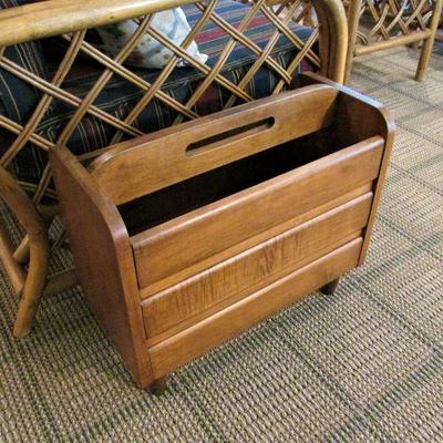 Peterson magazine rack