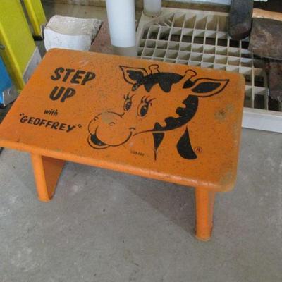 Rare vintage Toys R' Us stool
