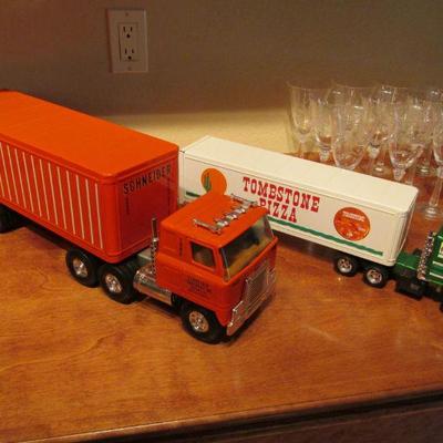 Vintage ertl trucks