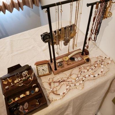 Gold and fashion jewelry